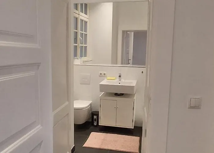 Quiet With Private Bathroom In A Local Homestay szállás Berlin